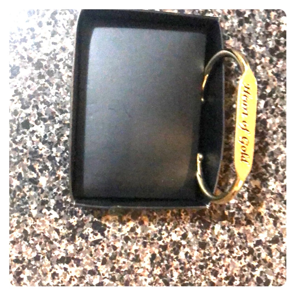 Bracelet